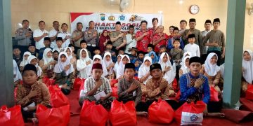 Peringati HUT Bhayangkara ke-80, PSMTI Bersama Kapolres Nganjuk Gelar Baksos di Panti Asuhan Al-Ikhlas