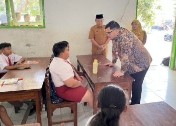 Bupati Kediri Tegas! Siswa Dilarang Naik Motor ke Sekolah, Bullying Jadi Perhatian