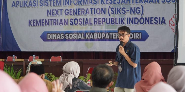 Percepat Perbaikan Desil, Dinsos Kediri Bekali Operator Desa Teknis Aplikasi SIKS-NG