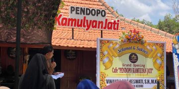 Pendopo Kamulyan Jati Hadir di Kediri, Tawarkan Sensasi Kuliner Bernuansa Jadul Khas Pedesaan